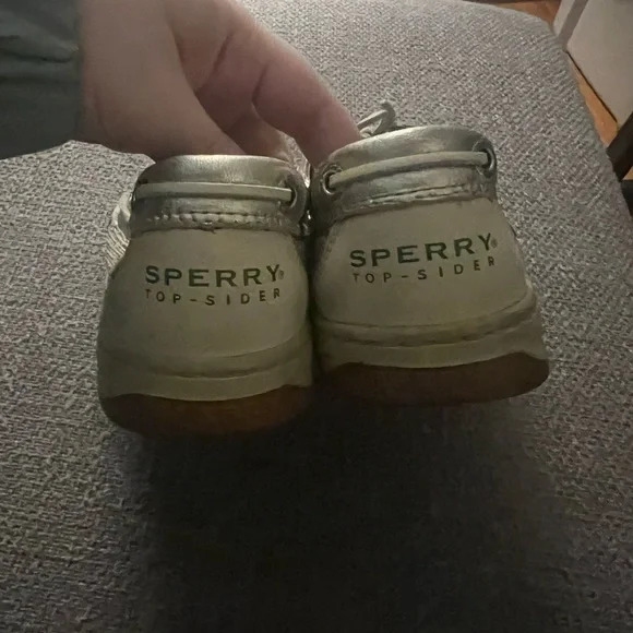 Gold sperrys - Picture 4 of 4